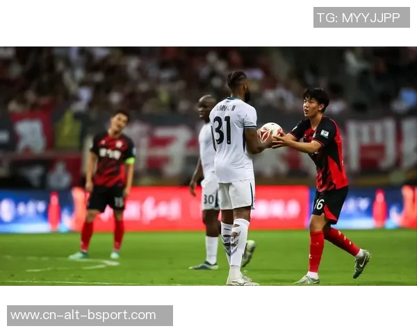 争议!王博豪今天荷乙被判点球:当场抱头看懵,裁判被围堵! 争议!王博豪今天荷乙被判点球:当场抱头看懵,裁判被围堵!