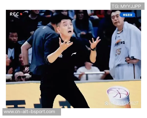 场上15人场下21人，最庞大教练组背后是男篮的野心