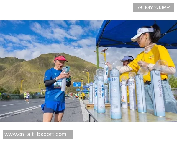 广东众将亮相东莞马拉松阿联微笑慢跑遭众人包围——运动盛事与明星风采共谱精彩篇章 广东众将亮相东莞马拉松阿联微笑慢跑遭众人包围——运动盛事与明星风采共谱精彩篇章