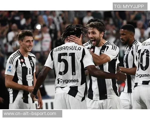 世体:黄潜客场表现不佳,多名球员将缺阵欧冠对战热刺 世体:黄潜客场表现不佳,多名球员将缺阵欧冠对战热刺